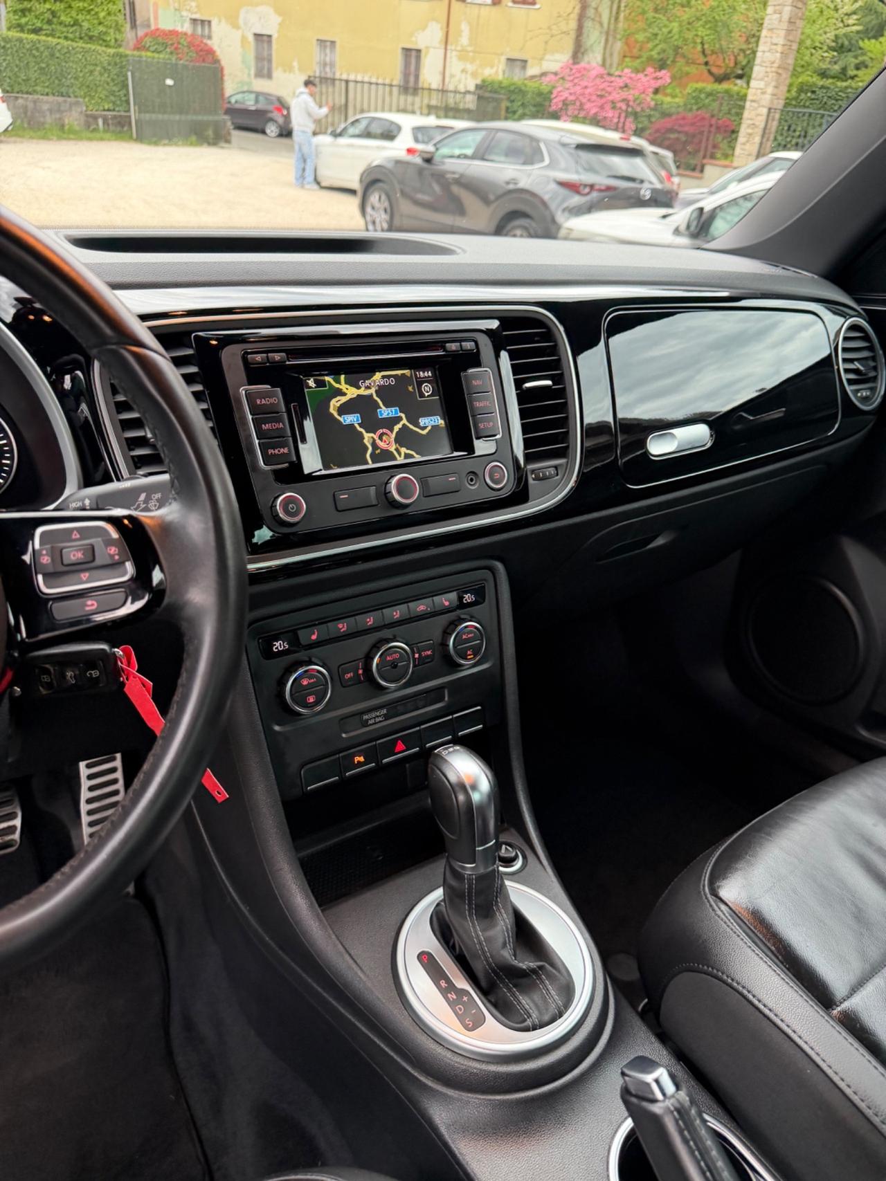 Volkswagen MAGGIOLINO BEETLE DSG SPORT KMCERT