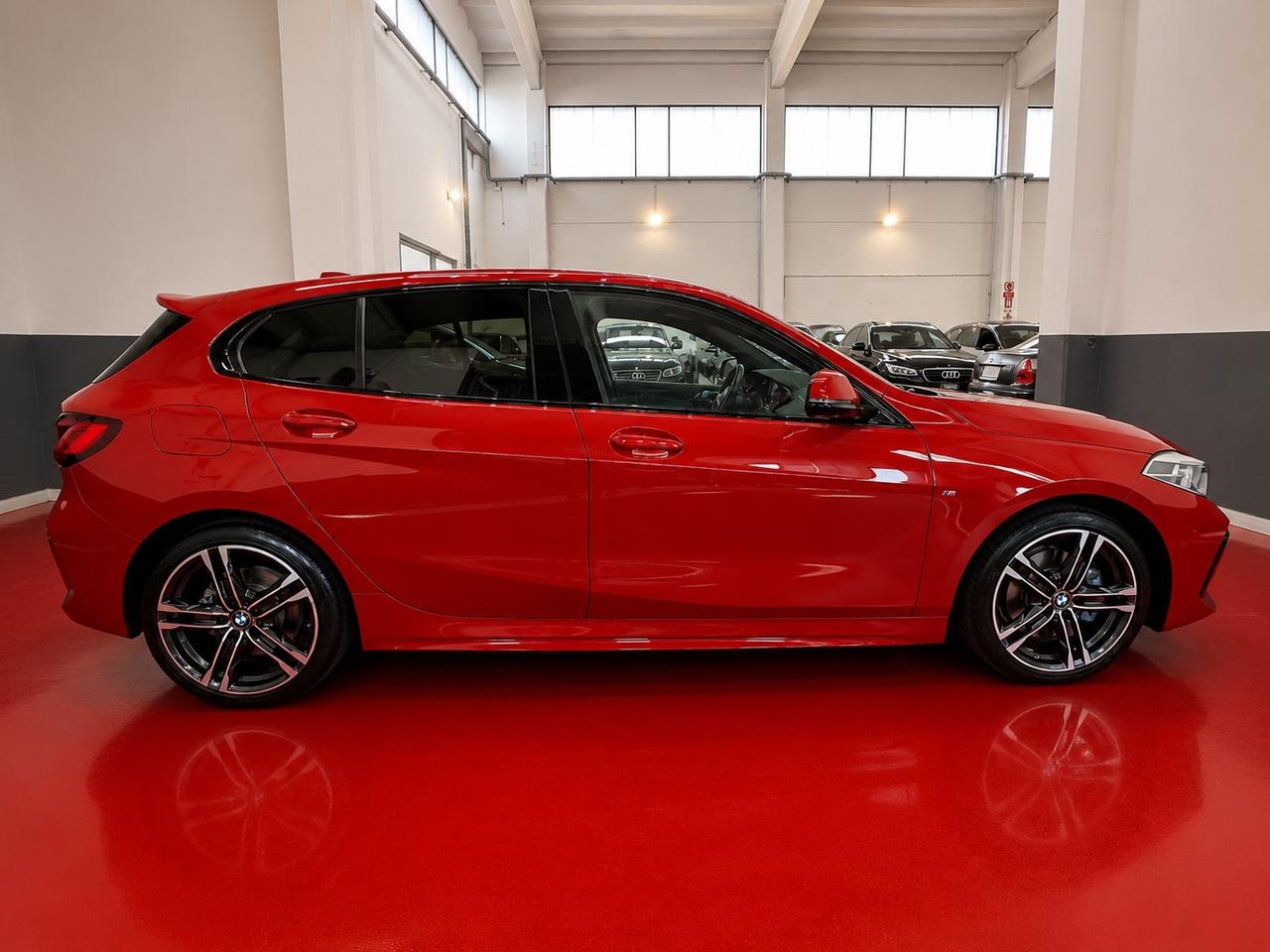 Bmw 116 116d 5p. Msport