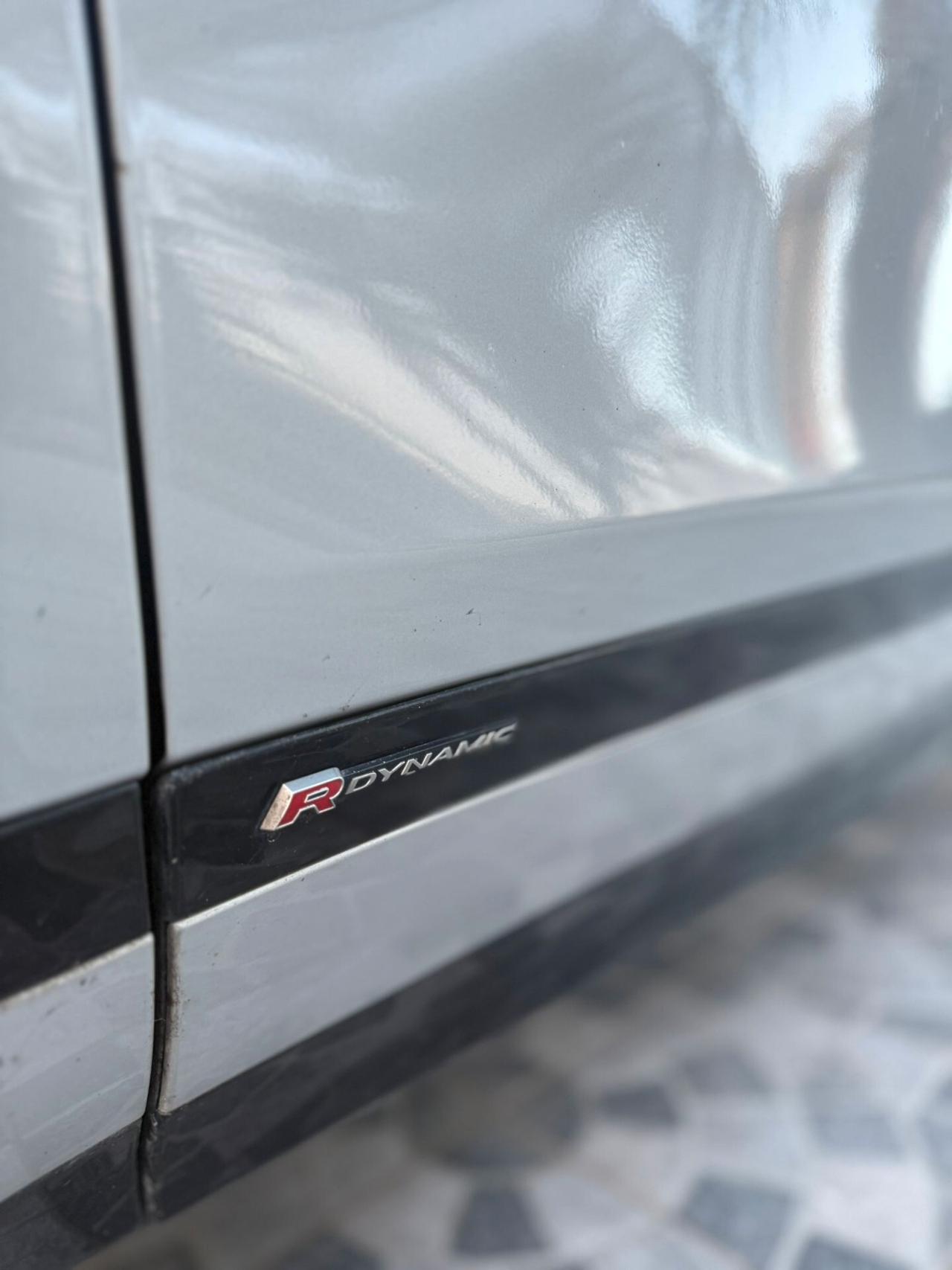 Range Rover Evoque 2.0D I4-L.Flw 150 CV R-Dynamic S
