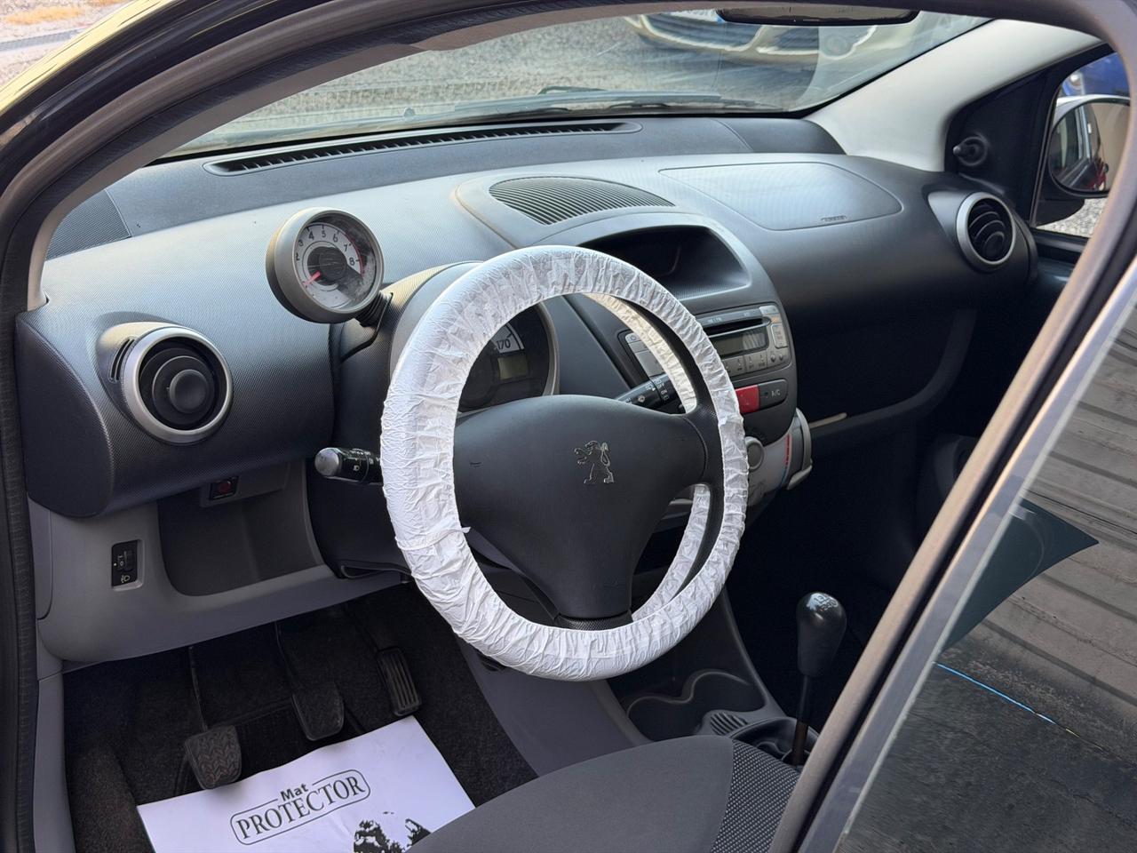 Peugeot 107 1.0 68CV 5p. Sweet Years