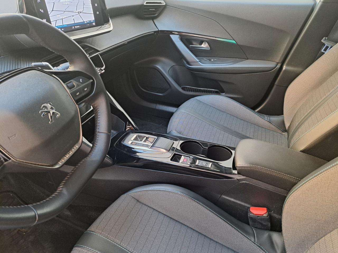 Peugeot 2008 BlueHDi 130 CV Allure