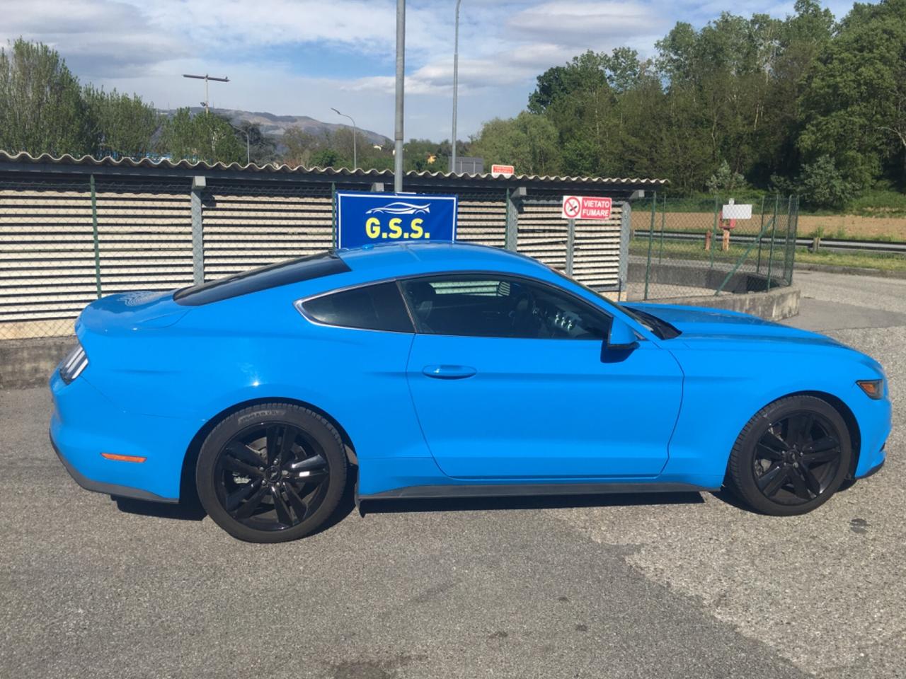 Mustang pari a nuovo