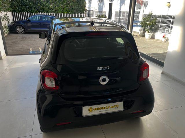 SMART ForFour 70 1.0 twinamic Youngster da ?179,00 mensili