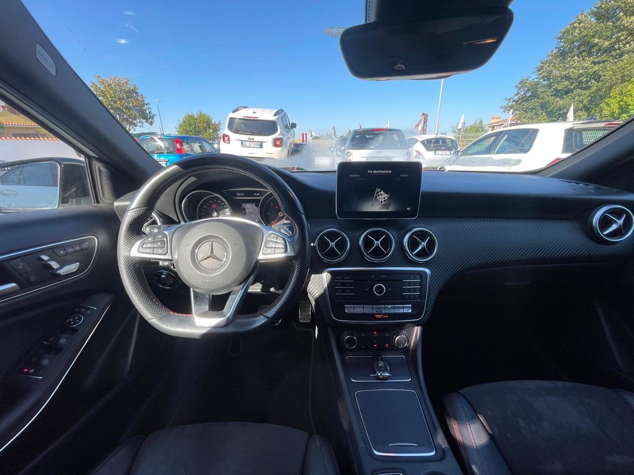 Mercedes Benz A200d Premium AMG Night 2.2 CDI 136cv