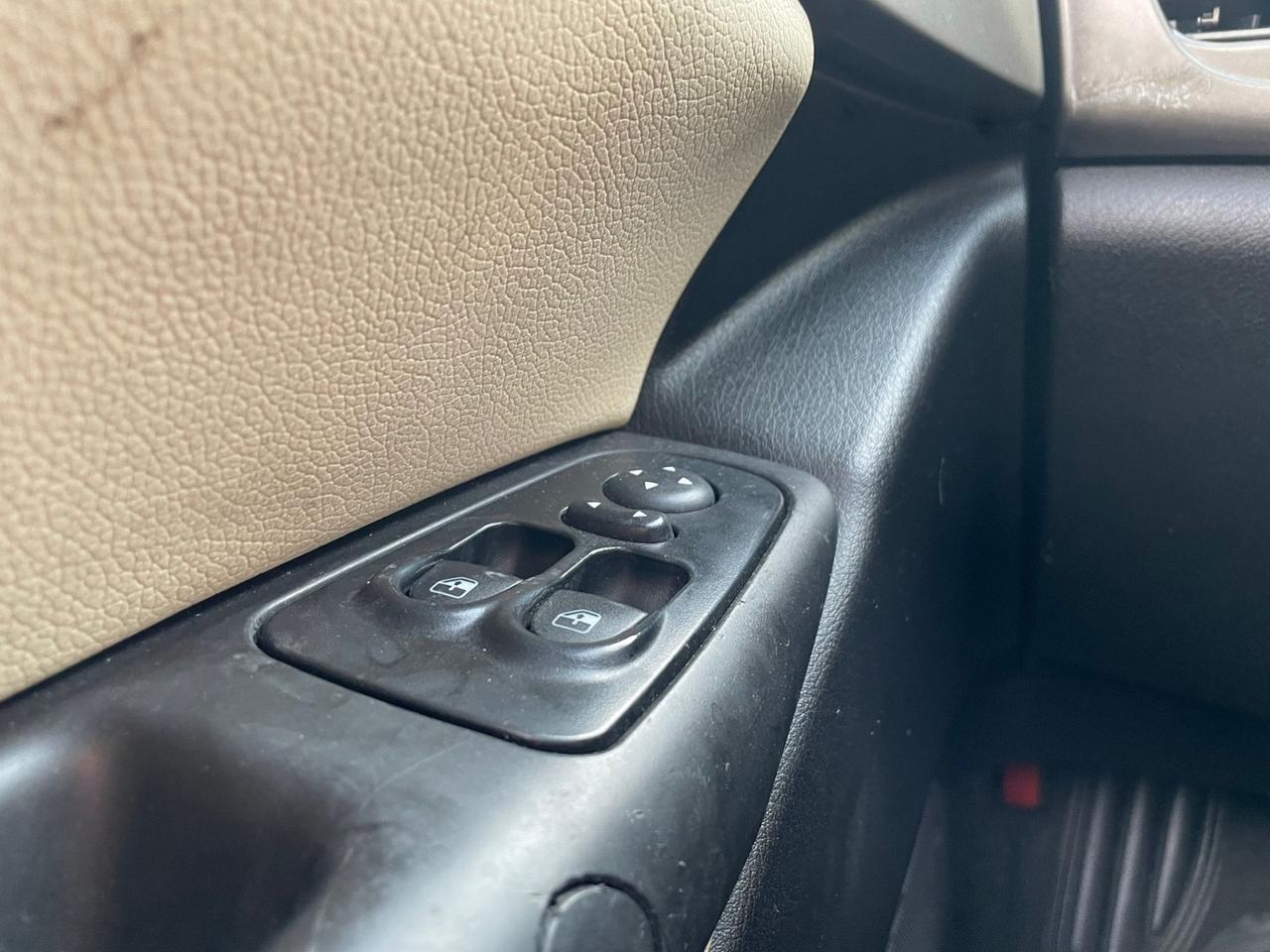 Lancia Ypsilon 1.3 Multijet 16V Platino