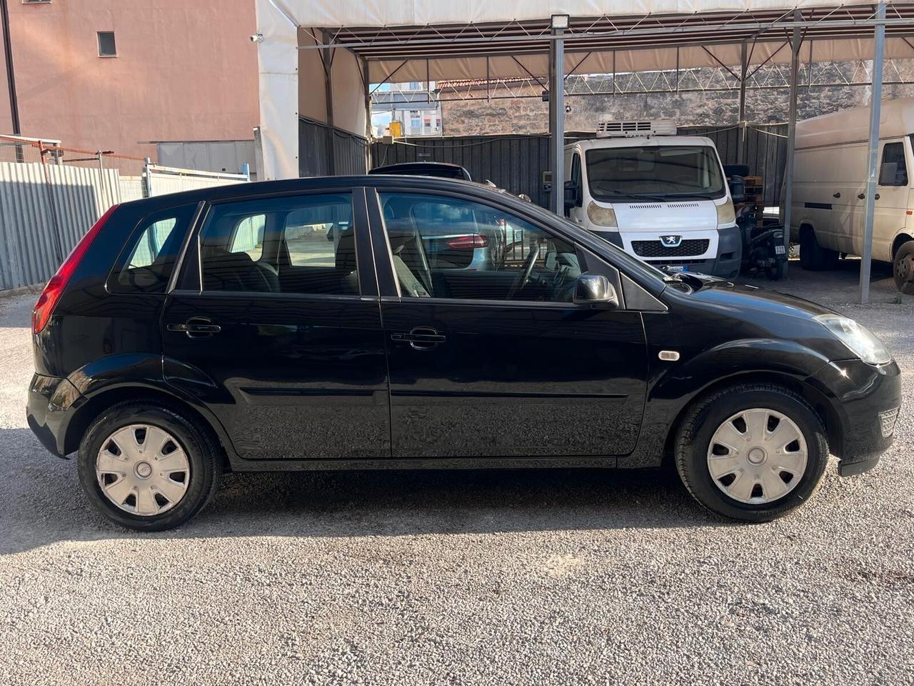 Ford Fiesta 1.4 TDCi 70CV 12 MESI DI GARANZIA