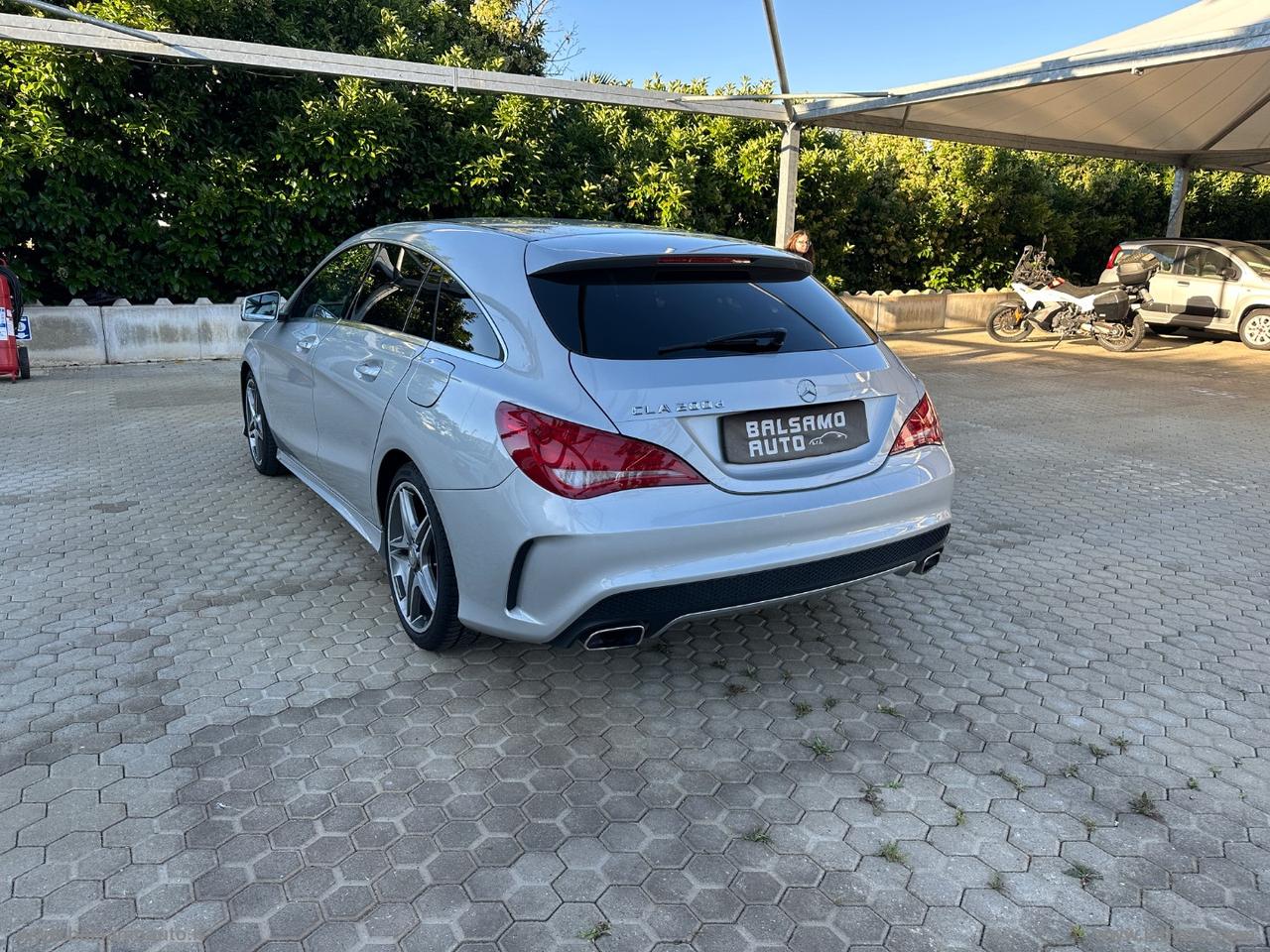 MERCEDES-BENZ CLA 200 d Premium