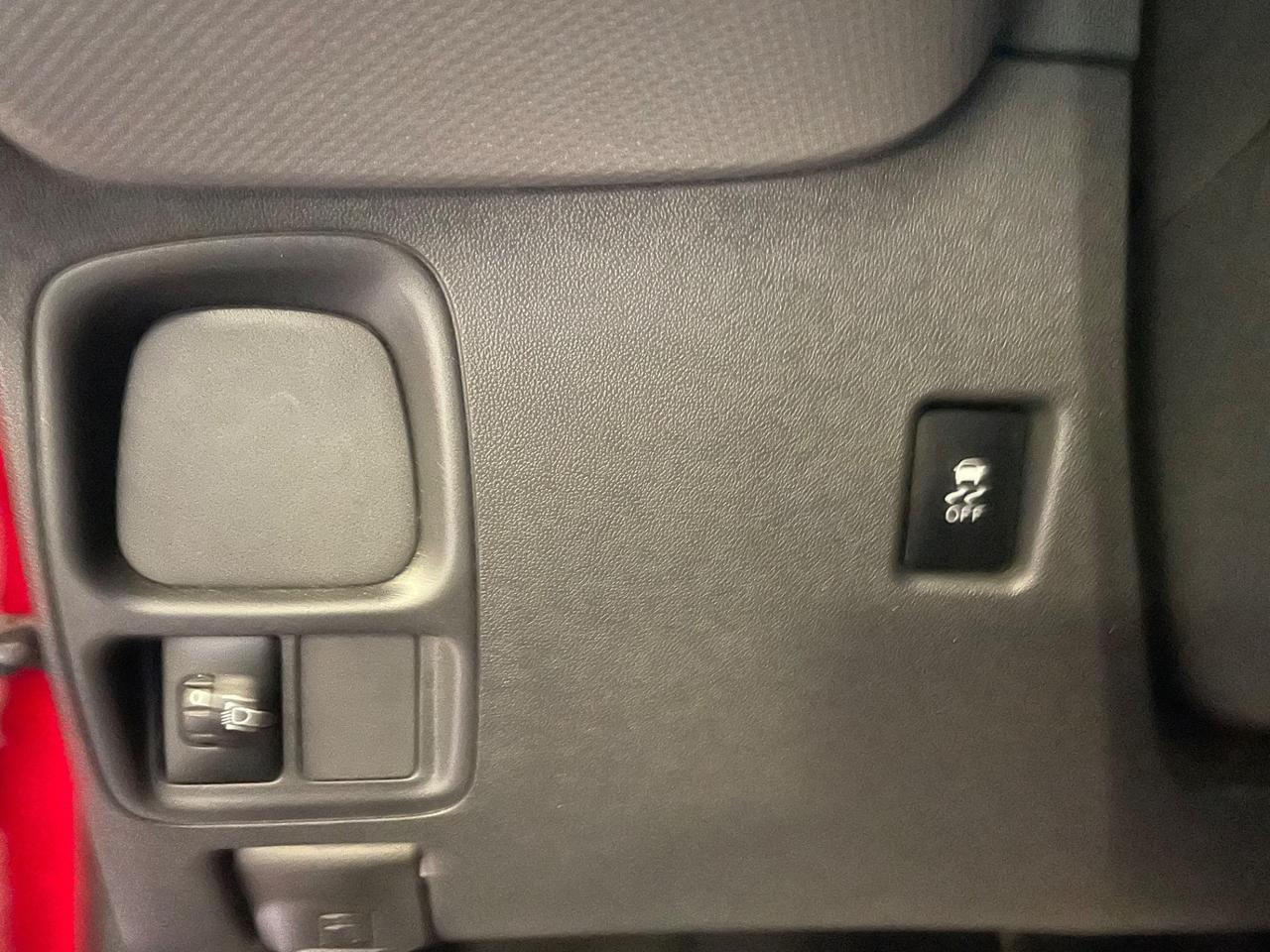 Peugeot 108 VTi 72 ETG 5 porte Active - Nessun vincolo -