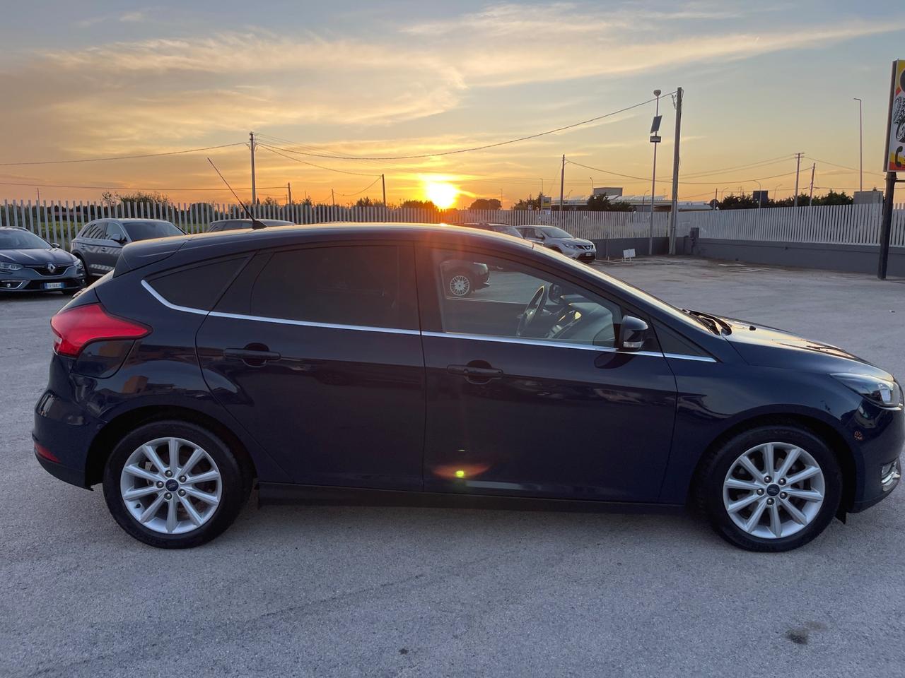 FORD FOCUS 1.5 TDCI BERLINA TITANIUM FULL MY17
