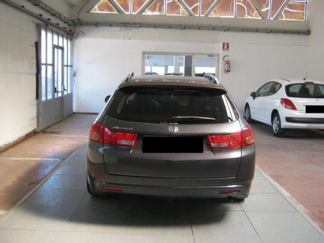 HONDA Accord 2.2 i-DTEC Tour. aut.Excl.Adv.DPF