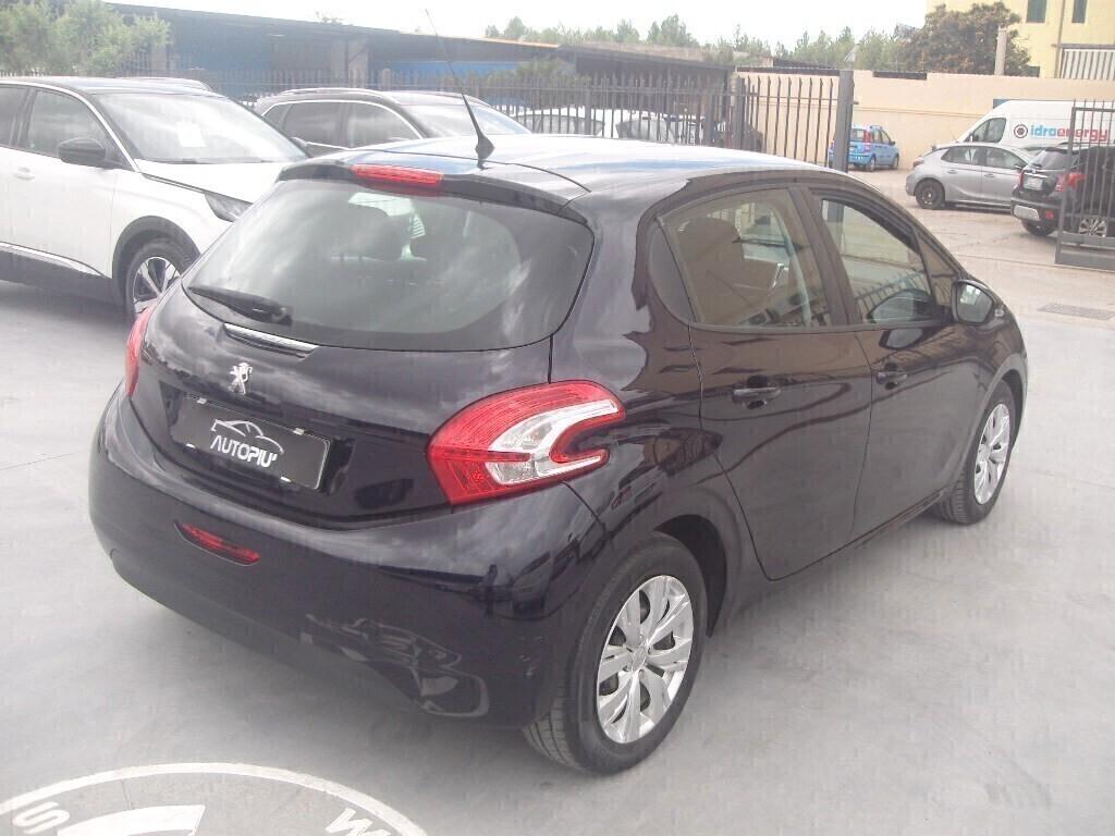Peugeot 208 1.4 HDi 68 CV 5 porte - 2015