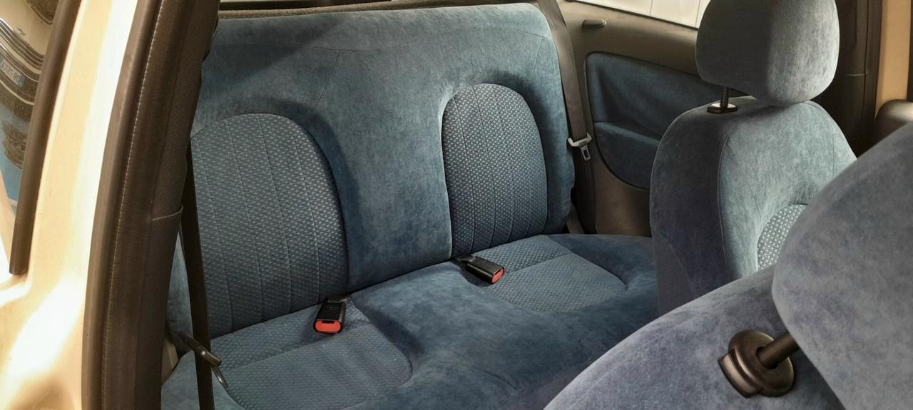 Lancia Ypsilon 1.2 Argento NeopatentatiOK