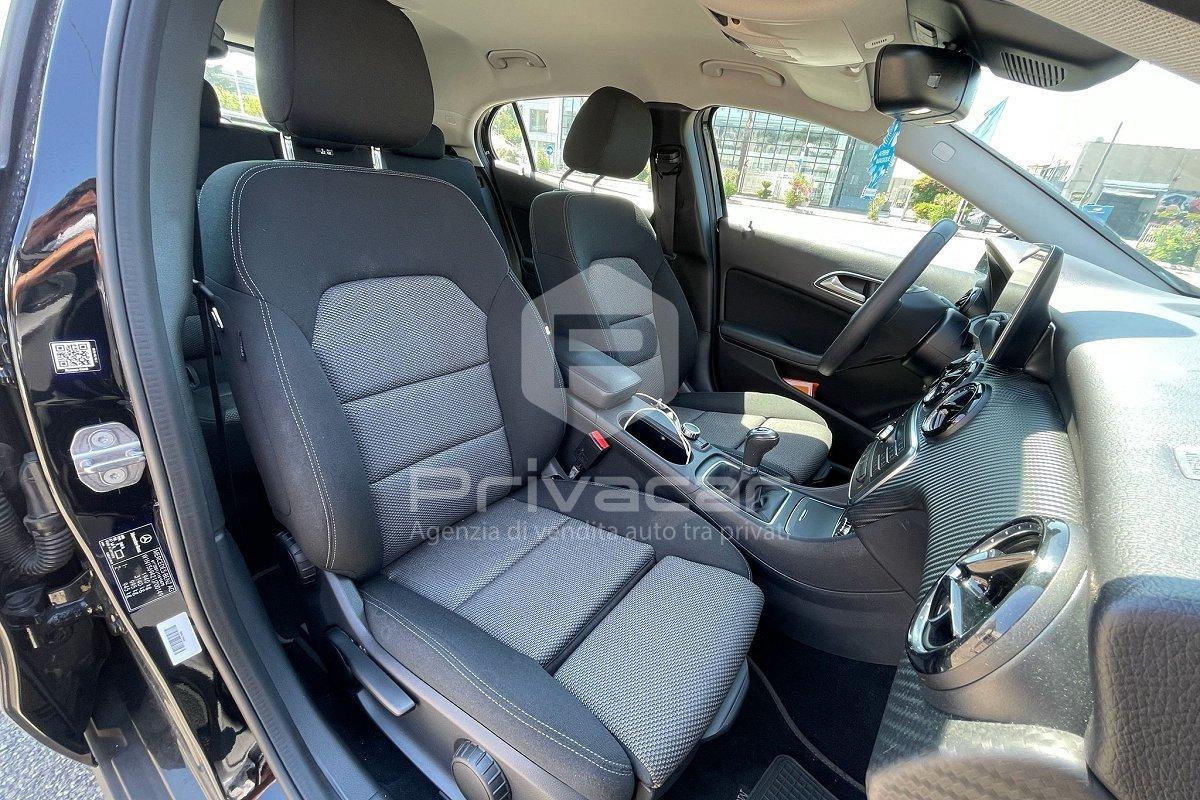 MERCEDES GLA 180 Business