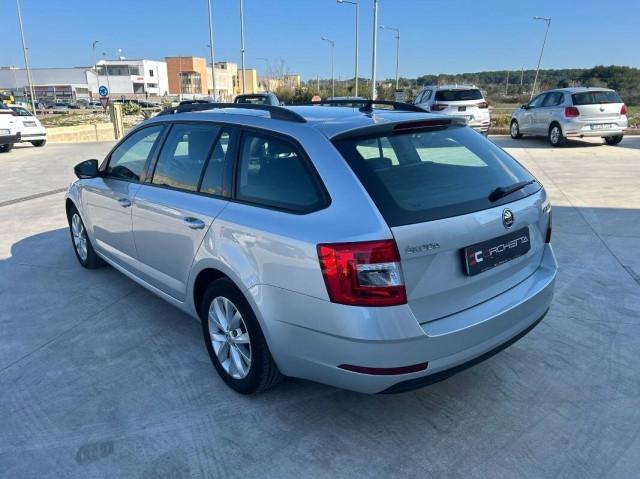 Skoda Octavia Station Wagon 1.6 tdi Executive 115cv dsg