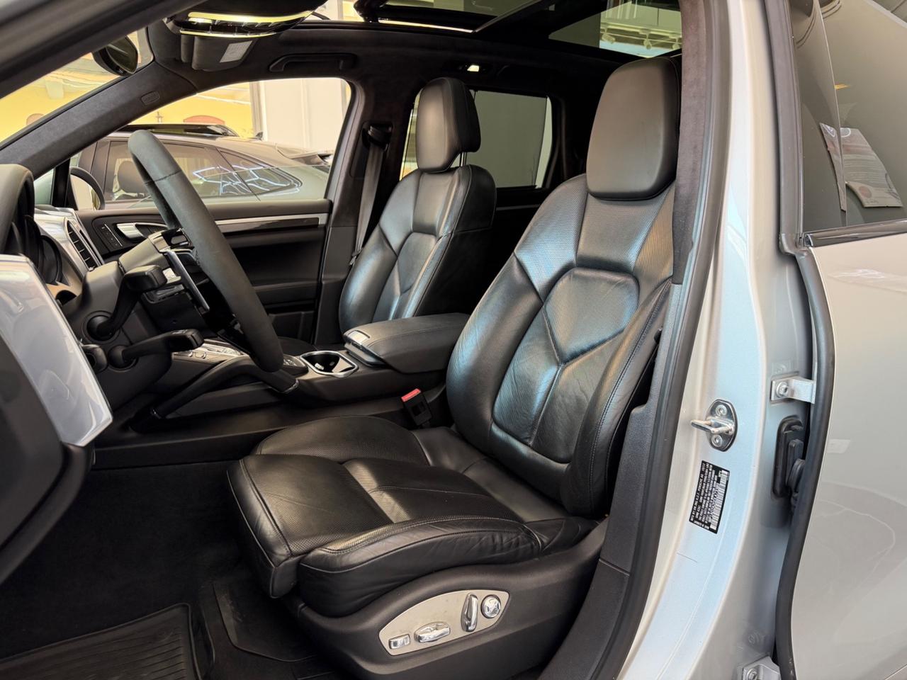Porsche Cayenne 4.8 GTS