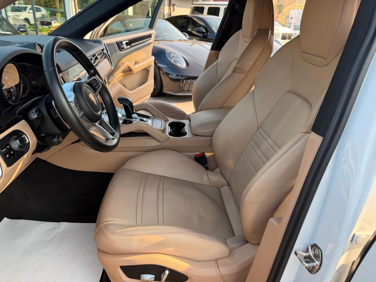 Porsche Cayenne Coupé 3.0 V6 E-Hybrid/tetto pan/scarico/pasm/bose