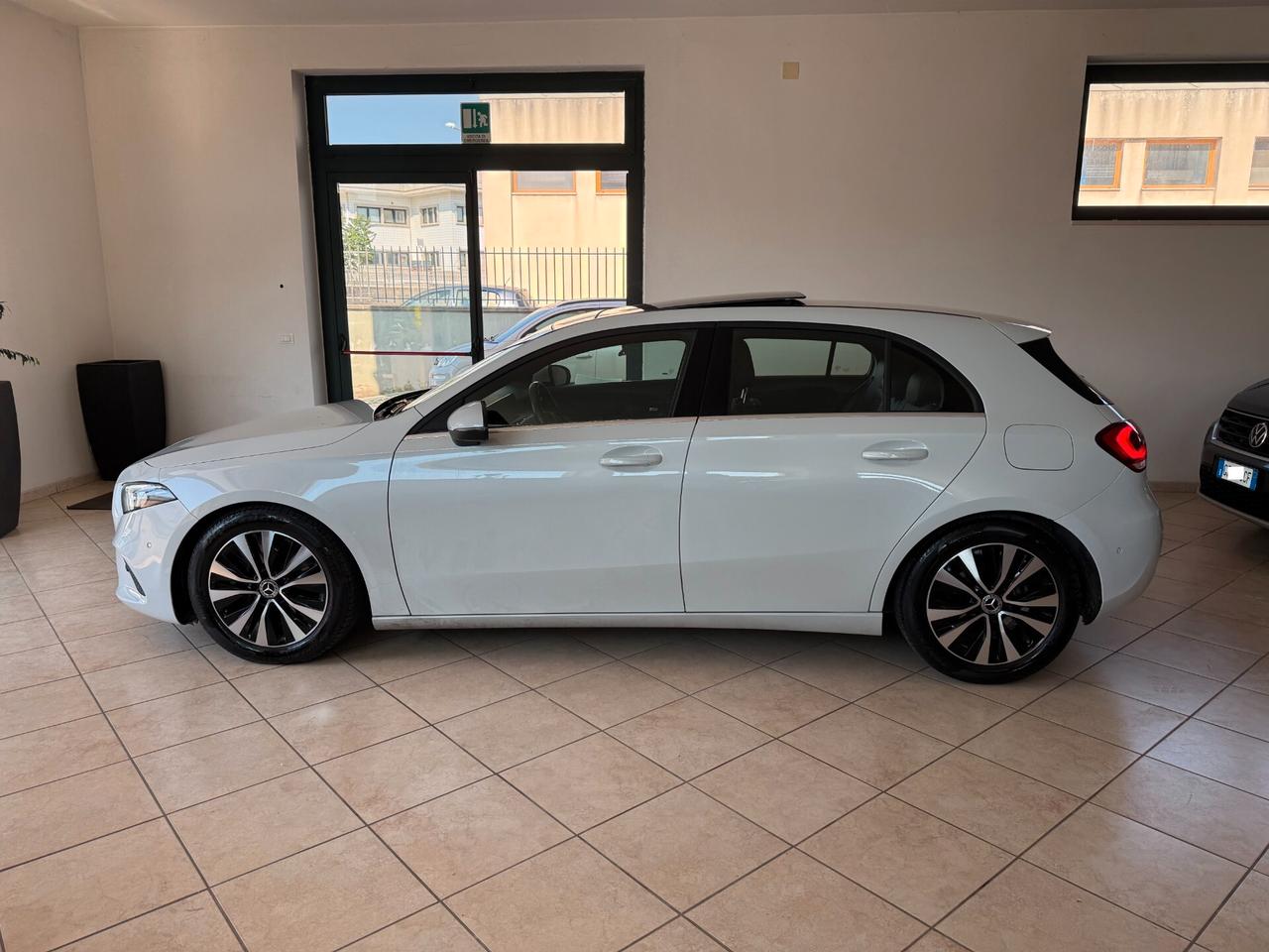 Mercedes-benz A 180 d Automatic Sport Tetto Pelle CarPlay F1 Navi