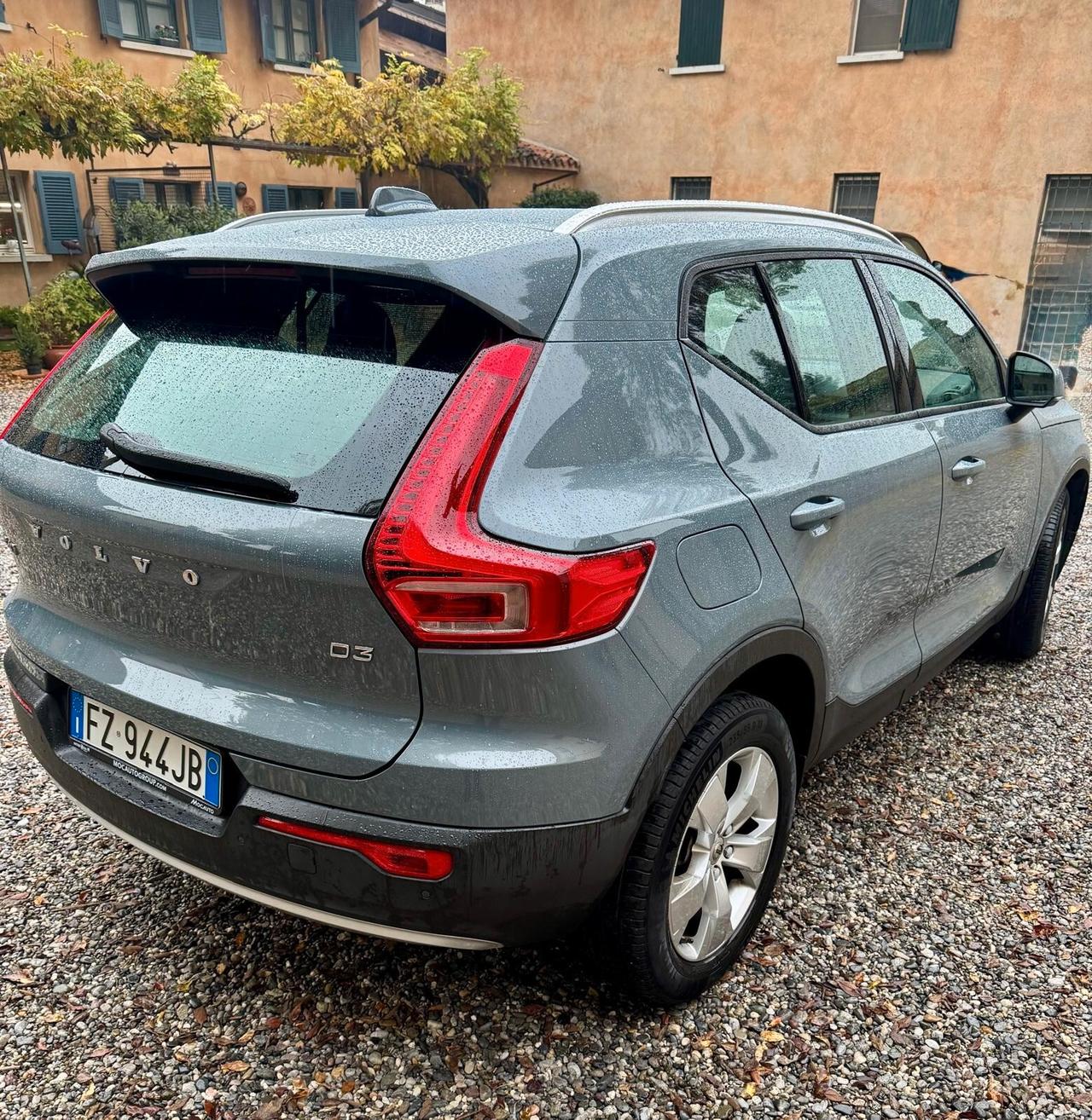 Volvo XC40 D3 AWD Geartronic Business Plus