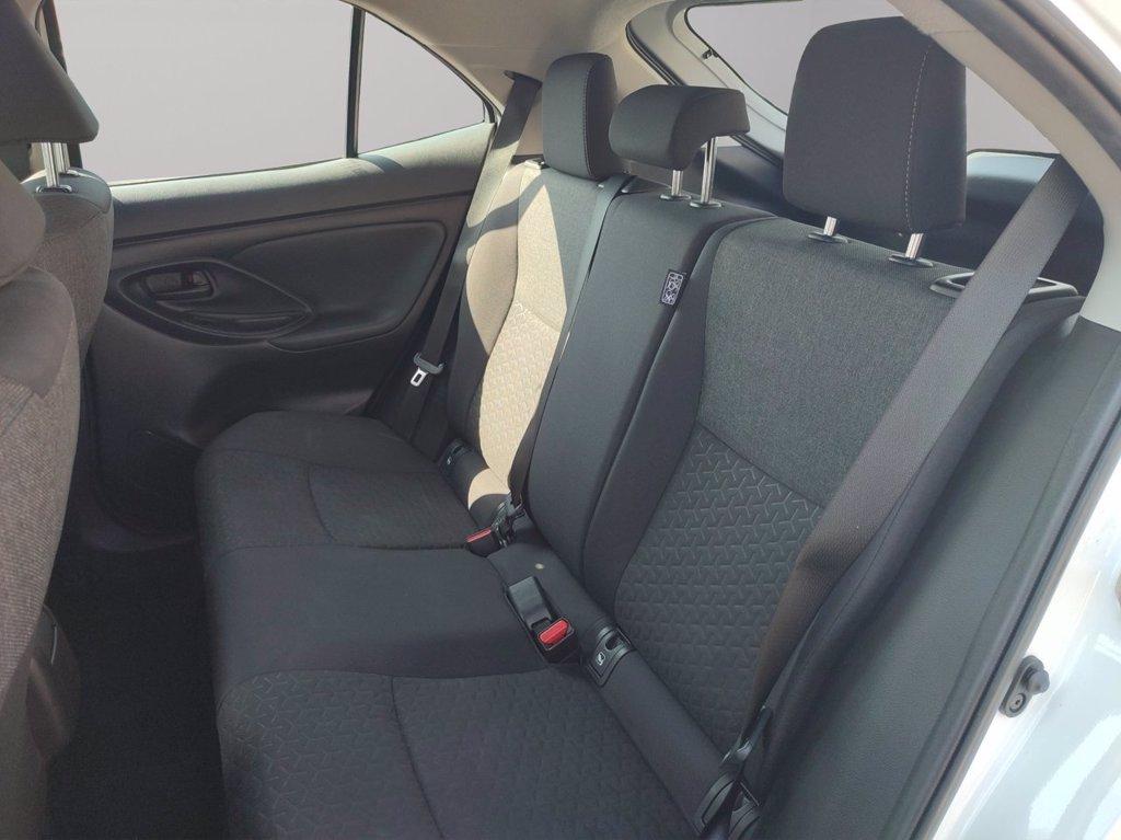 TOYOTA Yaris cross 1.5h active fwd 116cv e-cvt del 2023