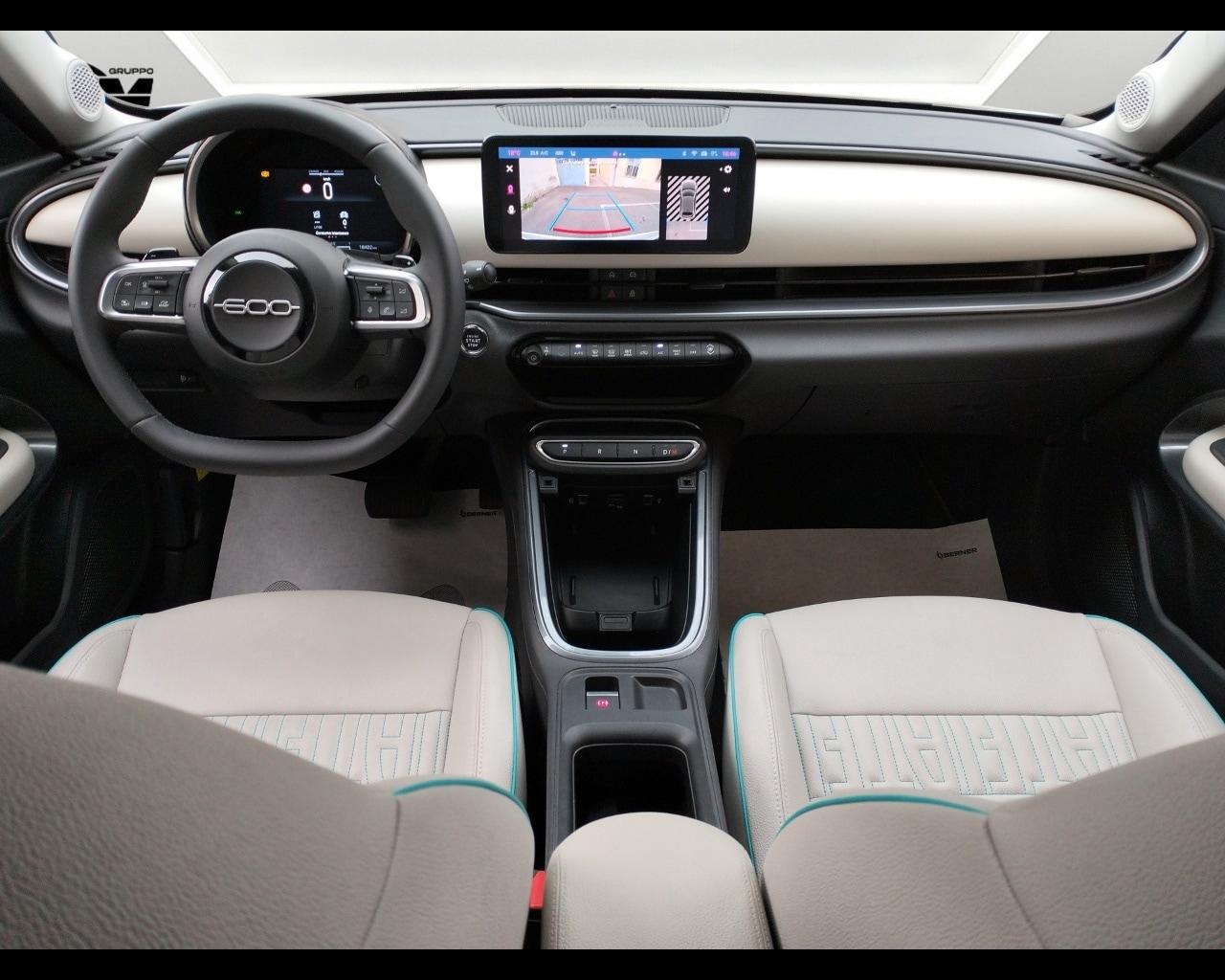 FIAT 600 (2023-->) 600 Hybrid 100 CV DCT MHEV L...