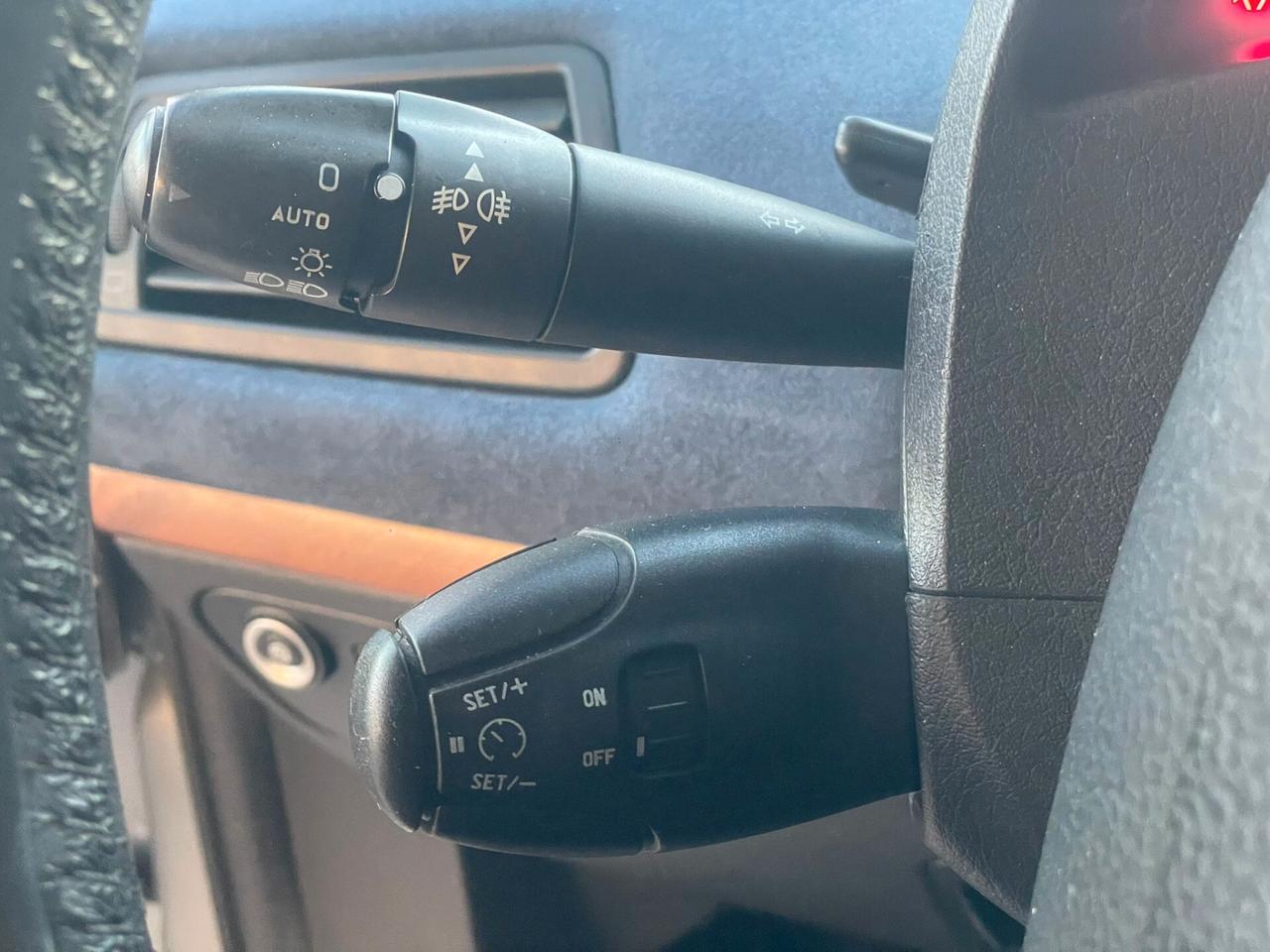 Lancia Phedra 2.2 MJT CA Limited Edition