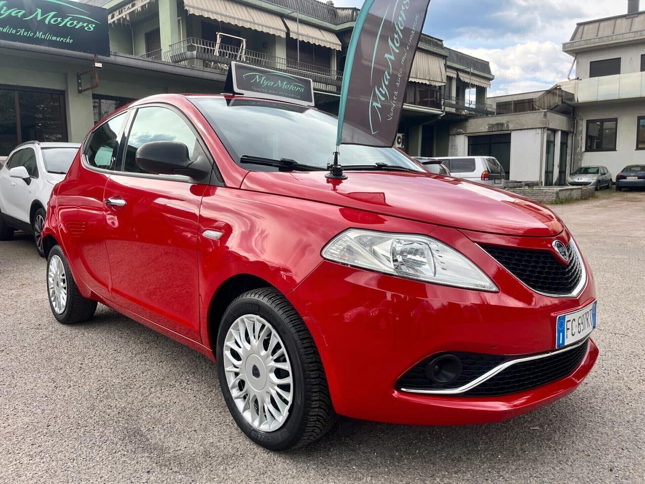 Lancia Ypsilon 1.2 69 CV 5 porte