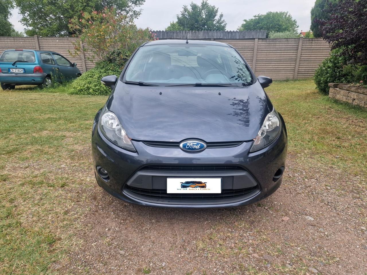 Ford Fiesta 1.2 82CV ADATTA NEOPATENTATI