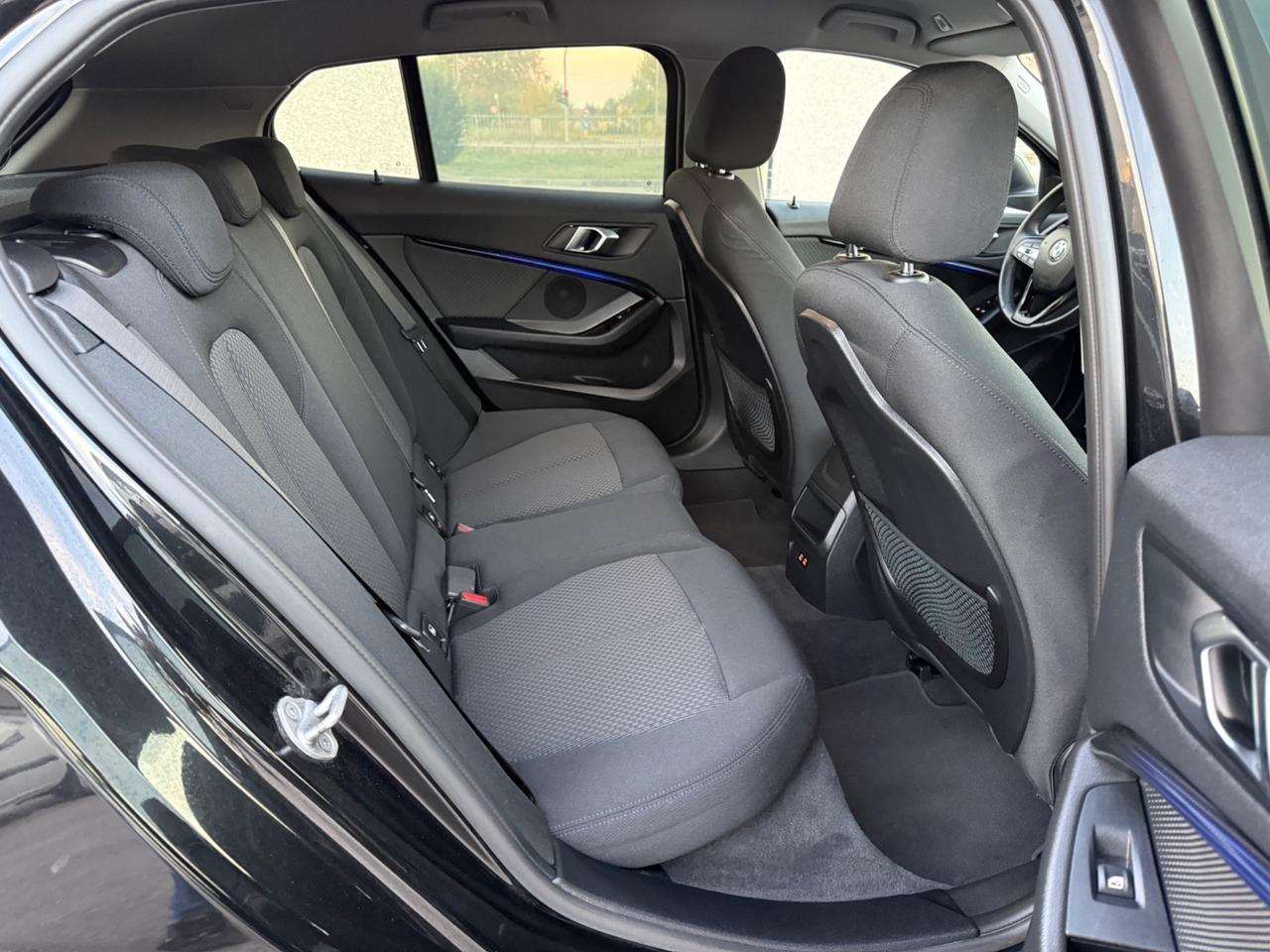 Bmw 120 xDrive 5p. Business Advantage