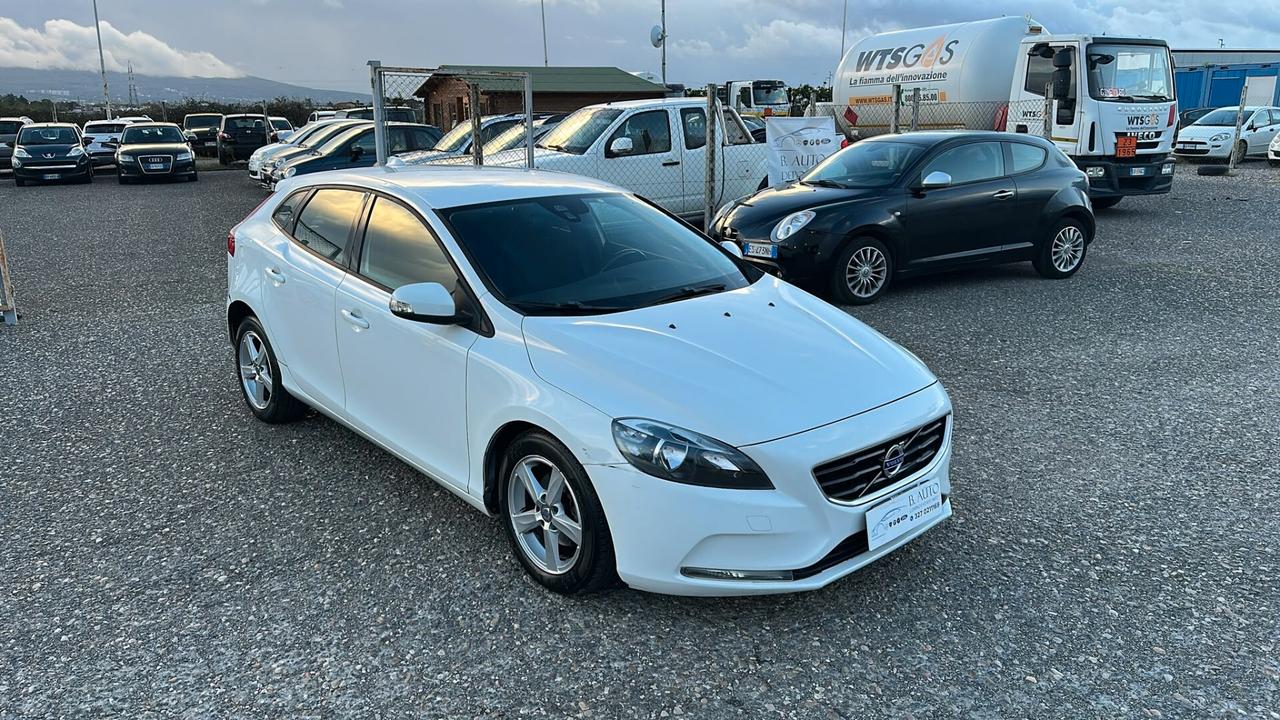 Volvo V40 D2 1.6 Momentum