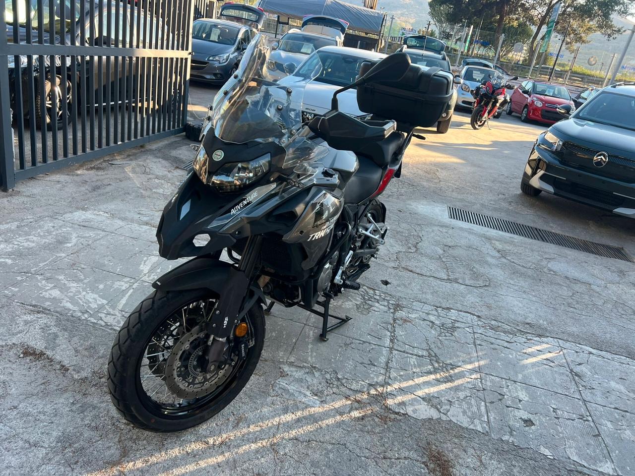 Benelli TRK 502