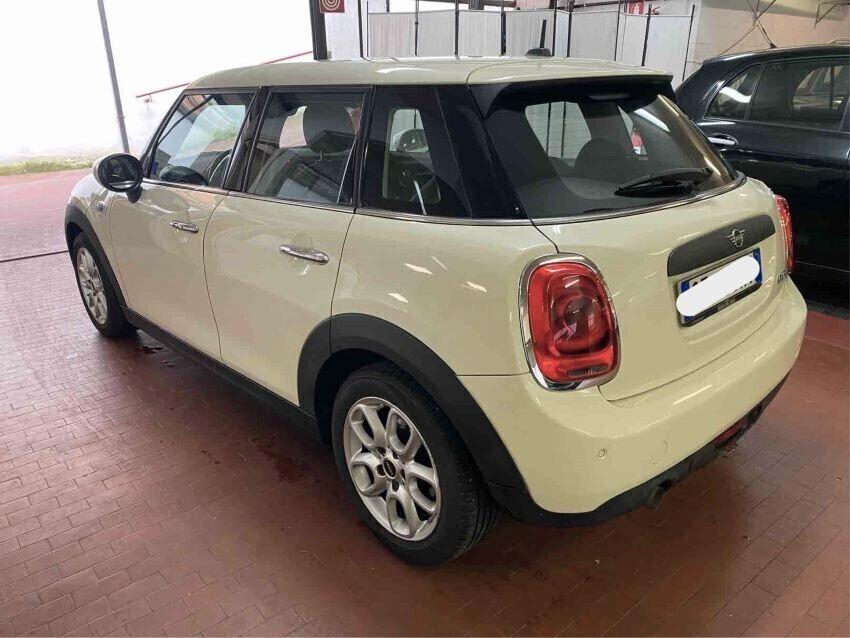 Mini 1.5 One 5 porte ok neopatentati
