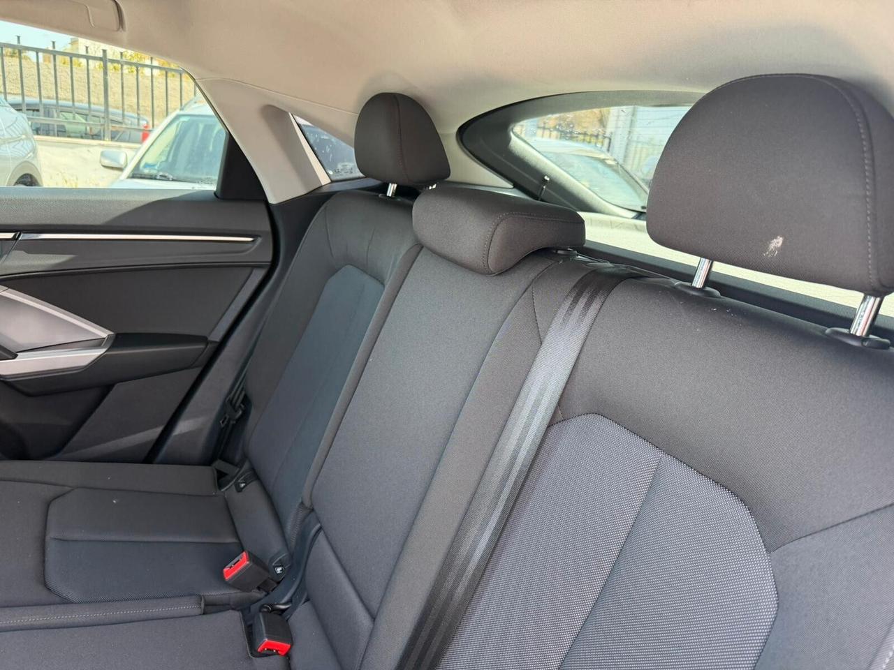 Audi Q3 SPB 35 TDI S tronic Business Plus