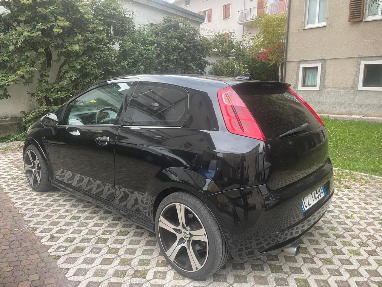 FIAT GRANDE PUNTO 1.9 MJT 130CV 6M - ADATTA A NEOPATENTATI