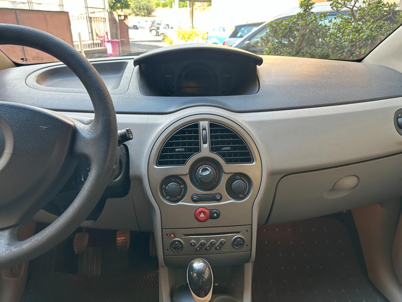 Renault Modus 1.2 16V Confort *NEOPATENTATI*