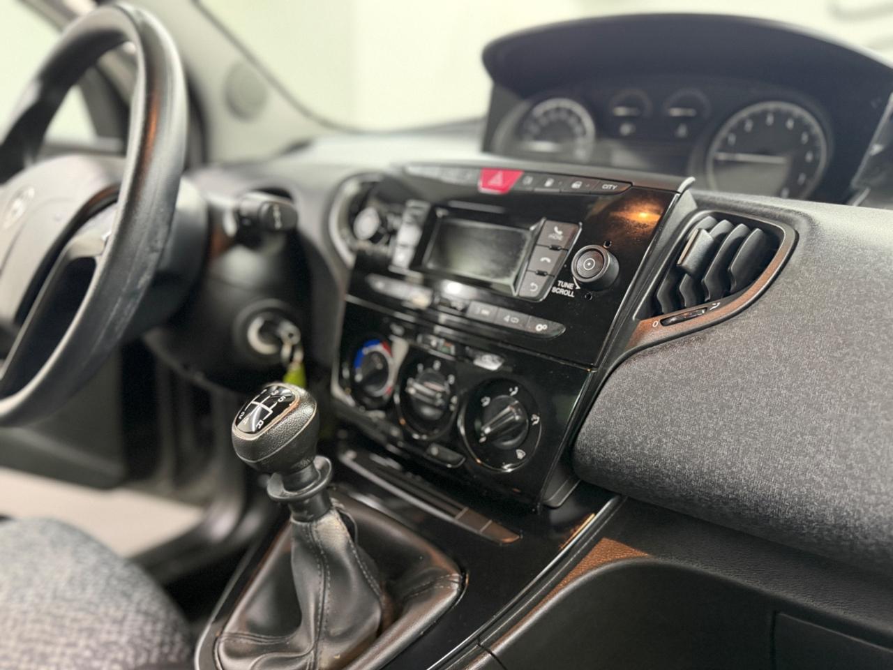 LANCIA YPSLON (anno 2019)