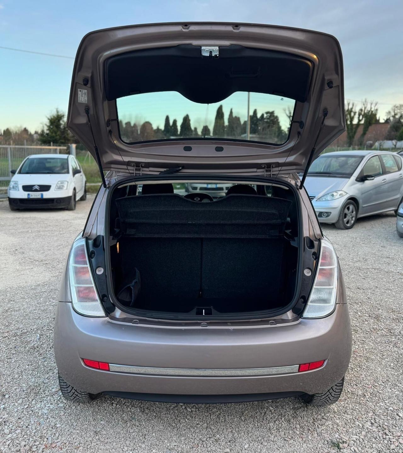 Lancia Ypsilon 1.4 Oro Ecochic GPL