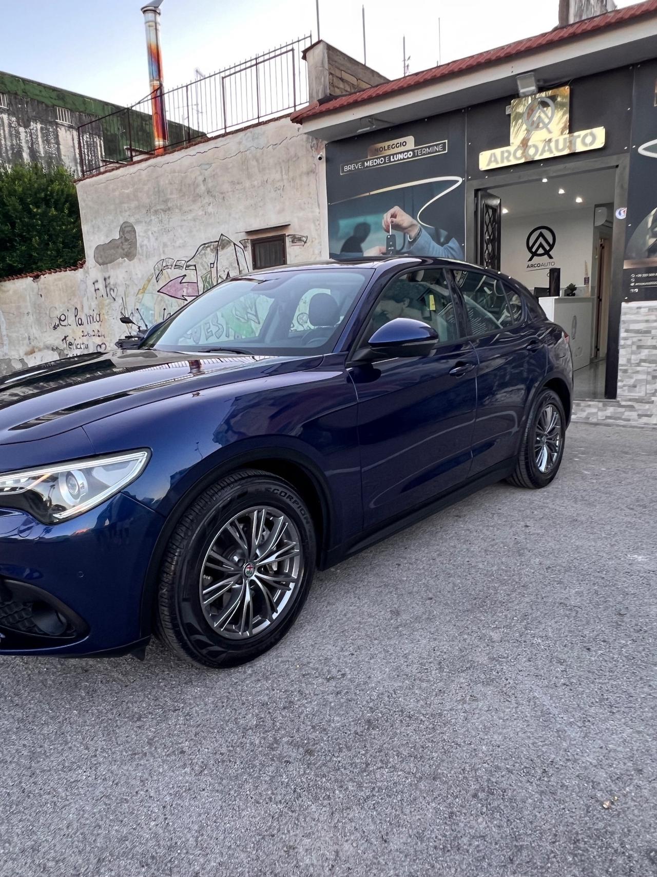 Alfa Romeo Stelvio 2.2 Turbodiesel 180 CV AT8 RWD Super