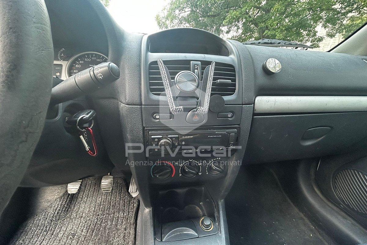 RENAULT Clio 1.2 16V cat 5 porte Expression