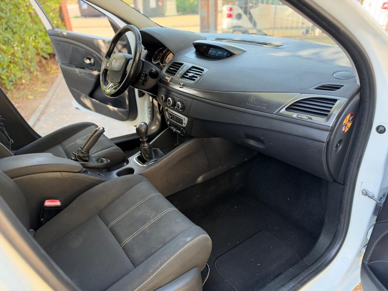 Renault Megane Mégane 1.5 dCi 110CV Wave Autocarro