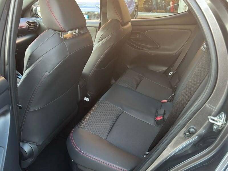 Toyota Yaris Hybrid Energy MY21