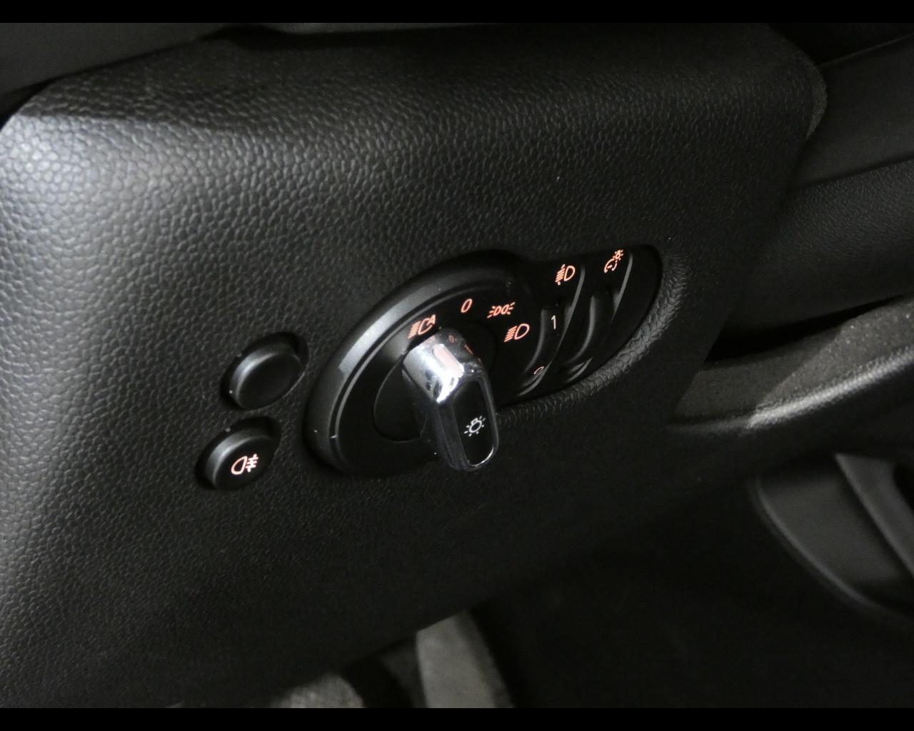 MINI Mini 5 porte (F55) - Mini 1.5 Cooper Camden 5 porte