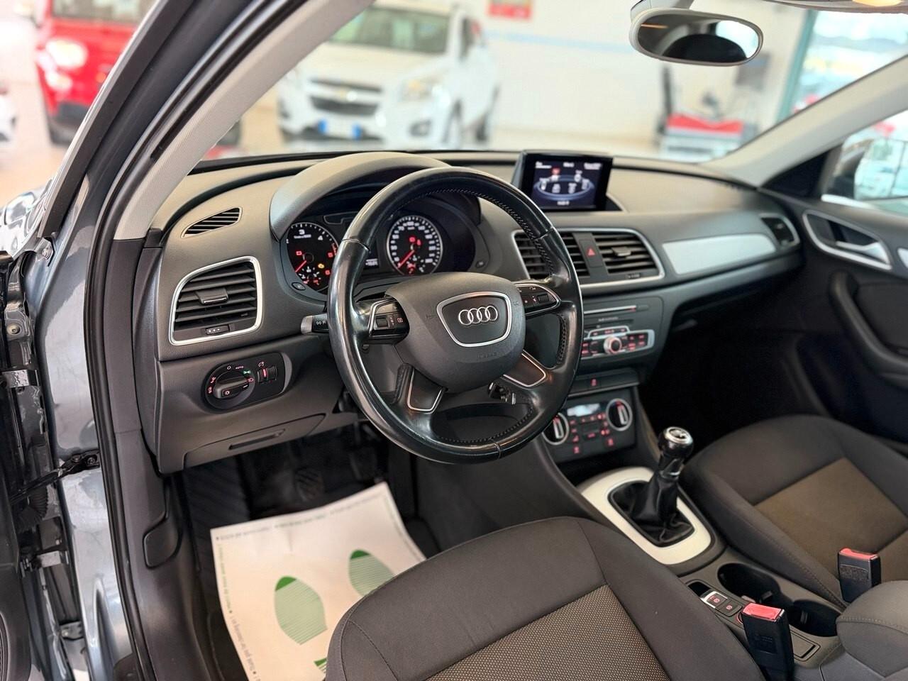 Audi Q3 2.0 TDI 150 CV Business