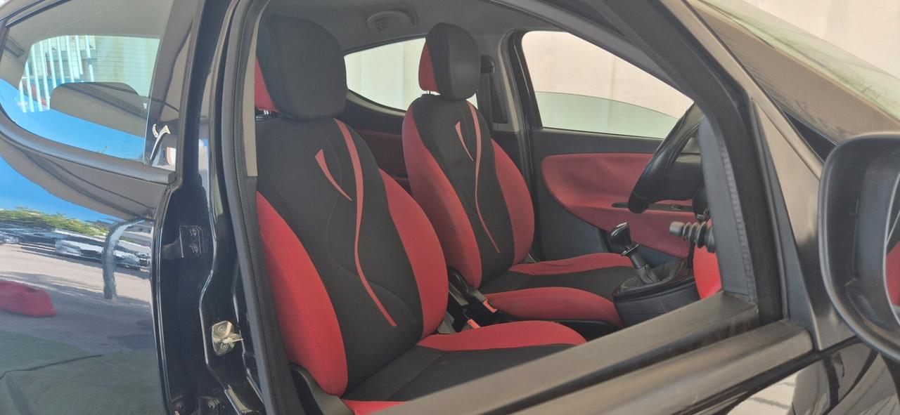 LANCIA Ypsilon 1.2 69CV Adatta Per Neopatentati 2014