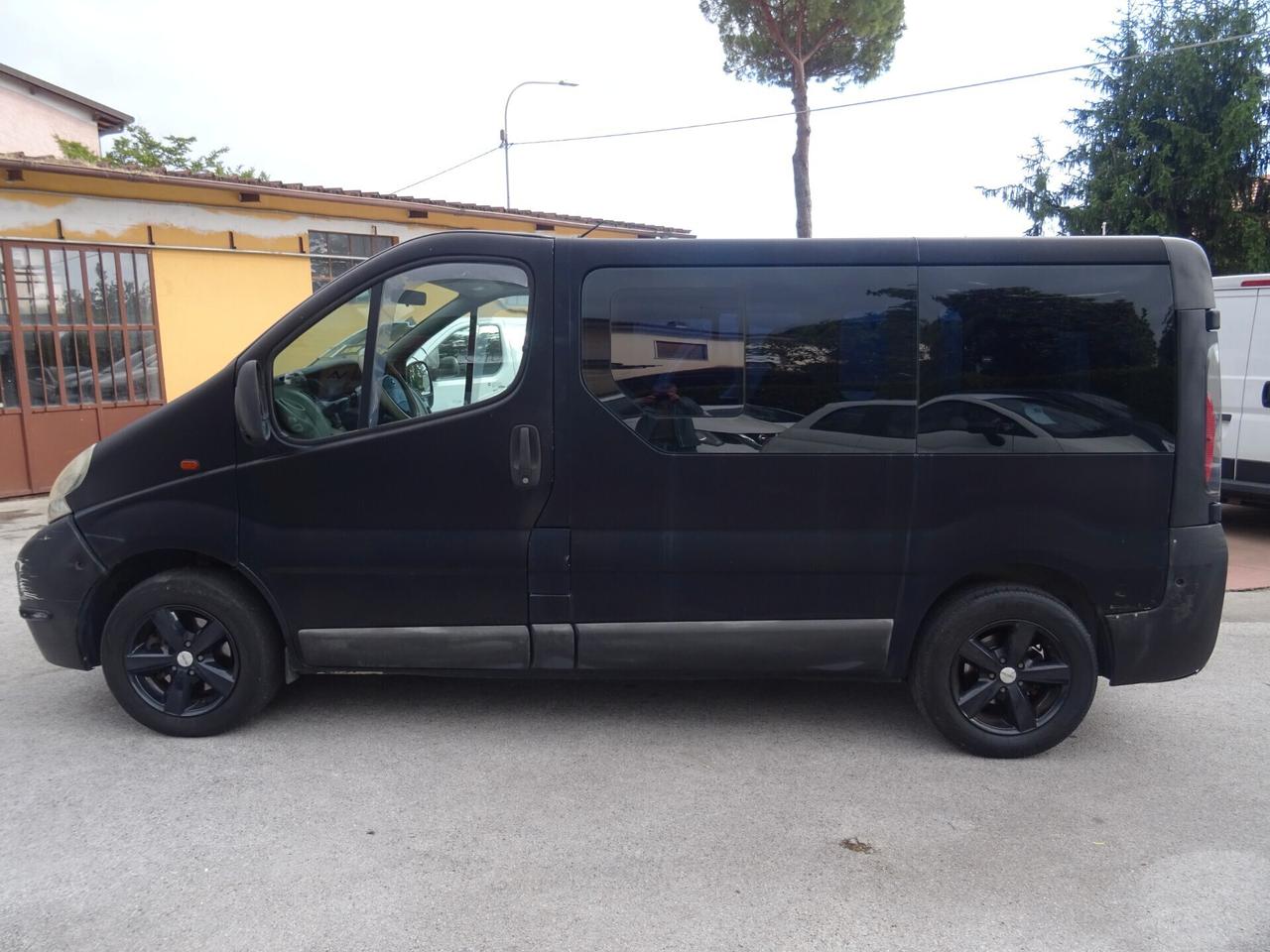 Nissan Primastar 1.9 dCi/100 GANCIO DI TRAINO
