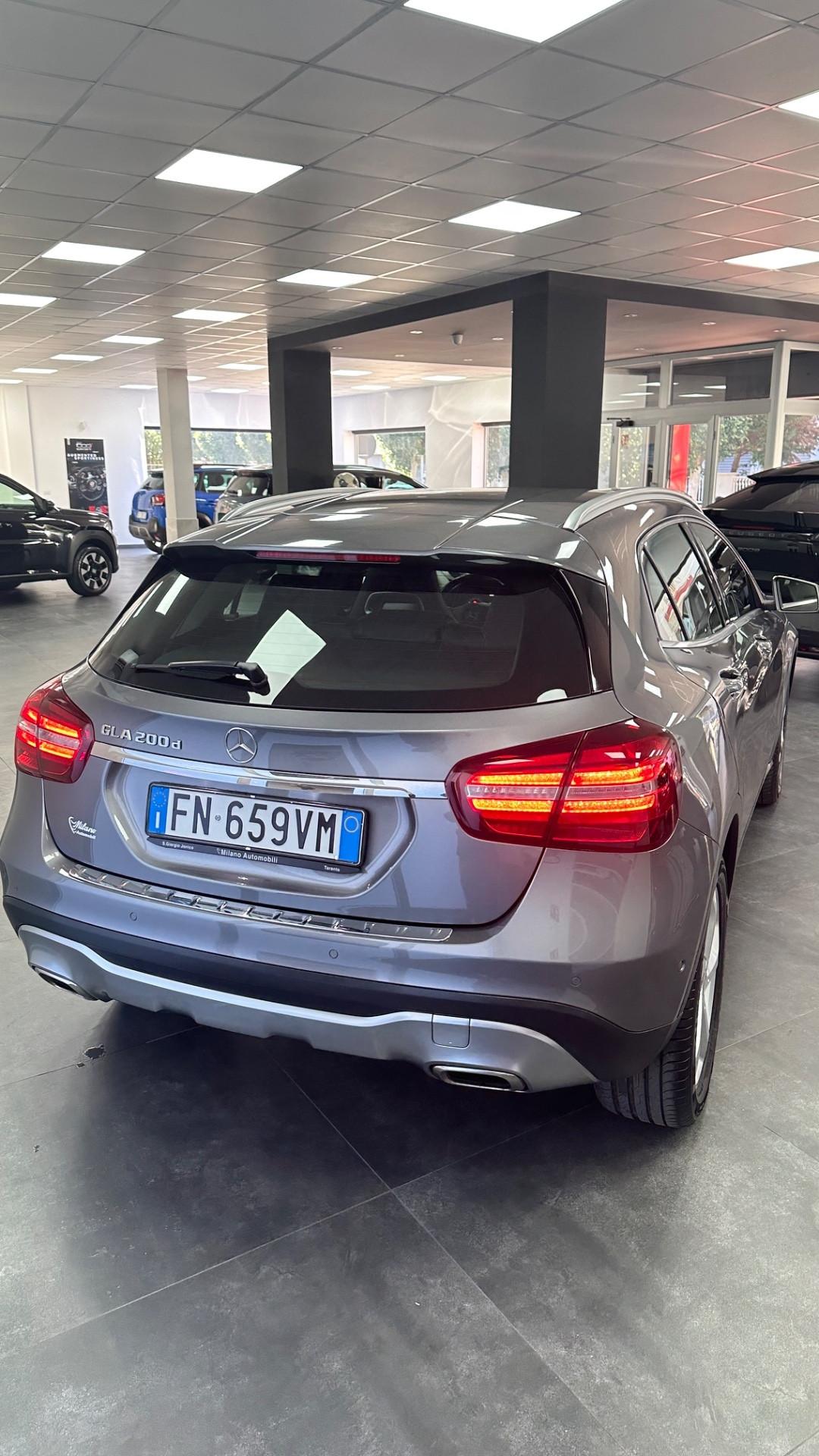 Mercedes-benz GLA 200 d Premium