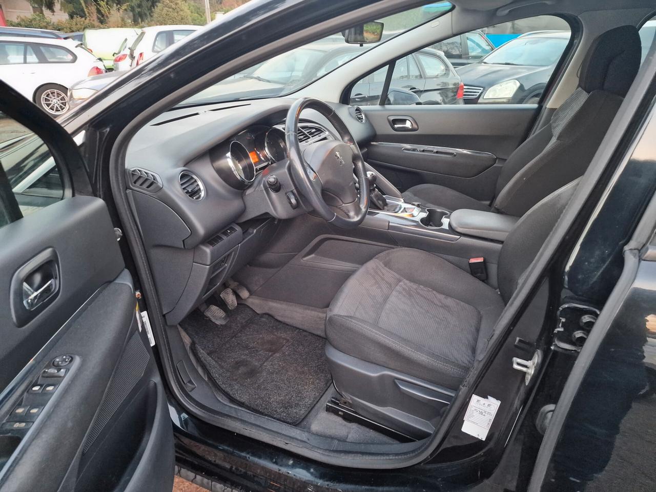 Peugeot 3008 1.6 HDi 112CV cambio robotizzato Tecno