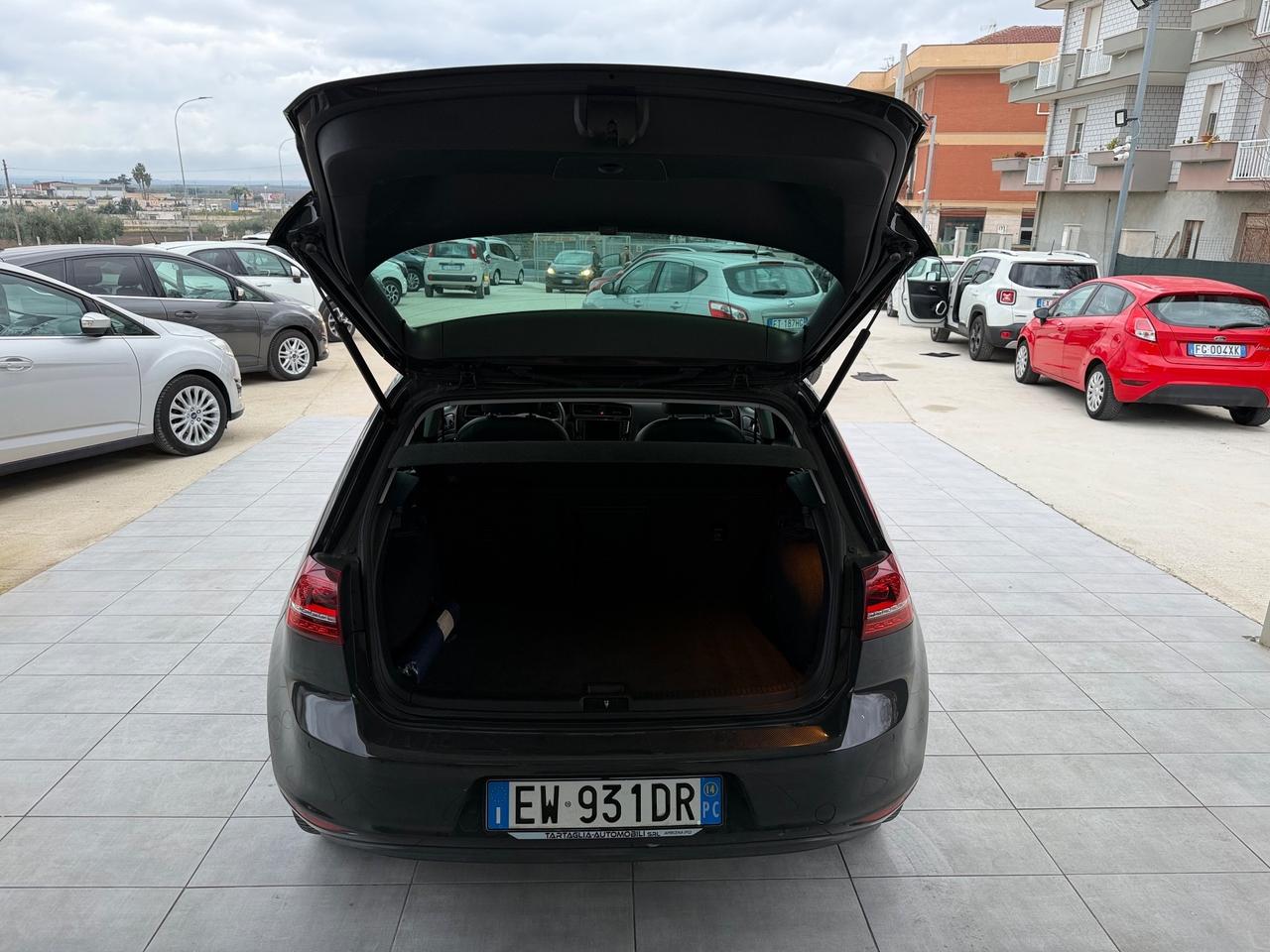 Volkswagen Golf 1.4 TGI 5p. Highline BlueMotion metano