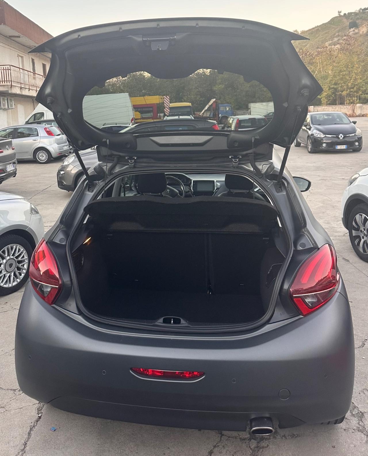 Peugeot 208 BlueHDi 100cv GT Line 2017