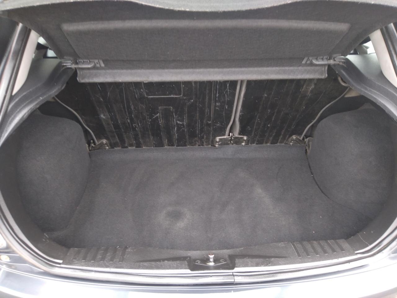 Ford Fiesta 1.2 16V 3p. Ghia x neopatentati