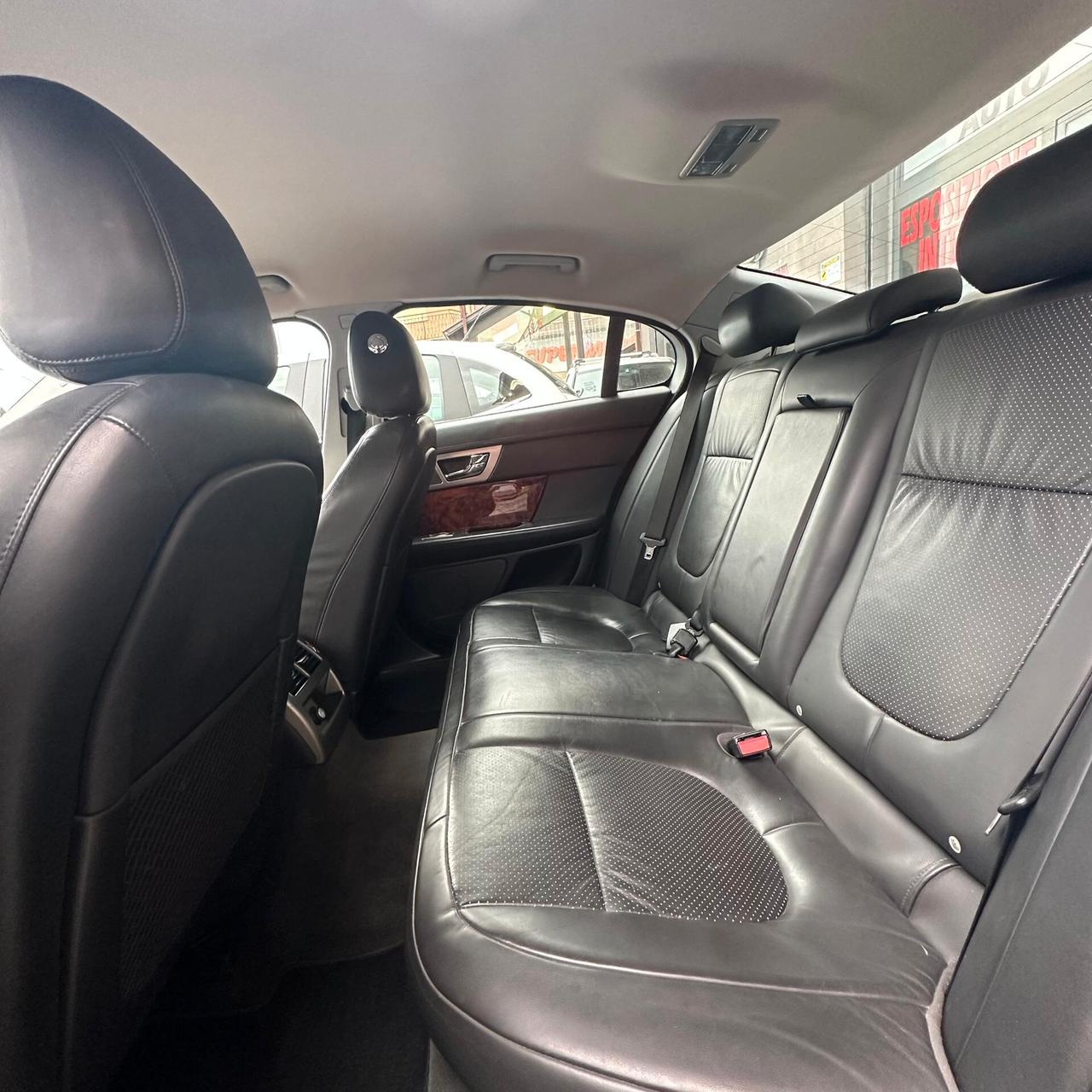 Jaguar XF 3.0 D V6 Premium Luxury